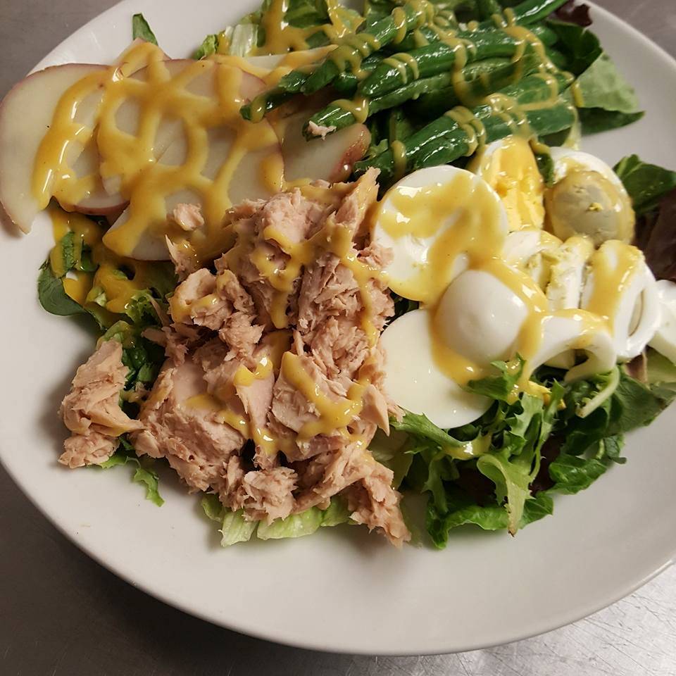 Hunters Grille & Tap at the Grafton Inn | restaurant | 25 Grafton Common, Grafton, MA 01519, USA | 5088395931 OR +1 508-839-5931