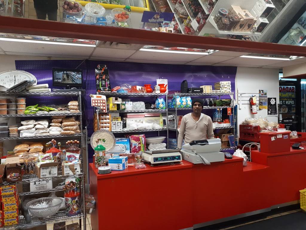 Sadaqat Halal Food Market | bakery | 427 Belmont Ave W, Kitchener, ON N2M 1N2, Canada | 5195847100 OR +1 519-584-7100