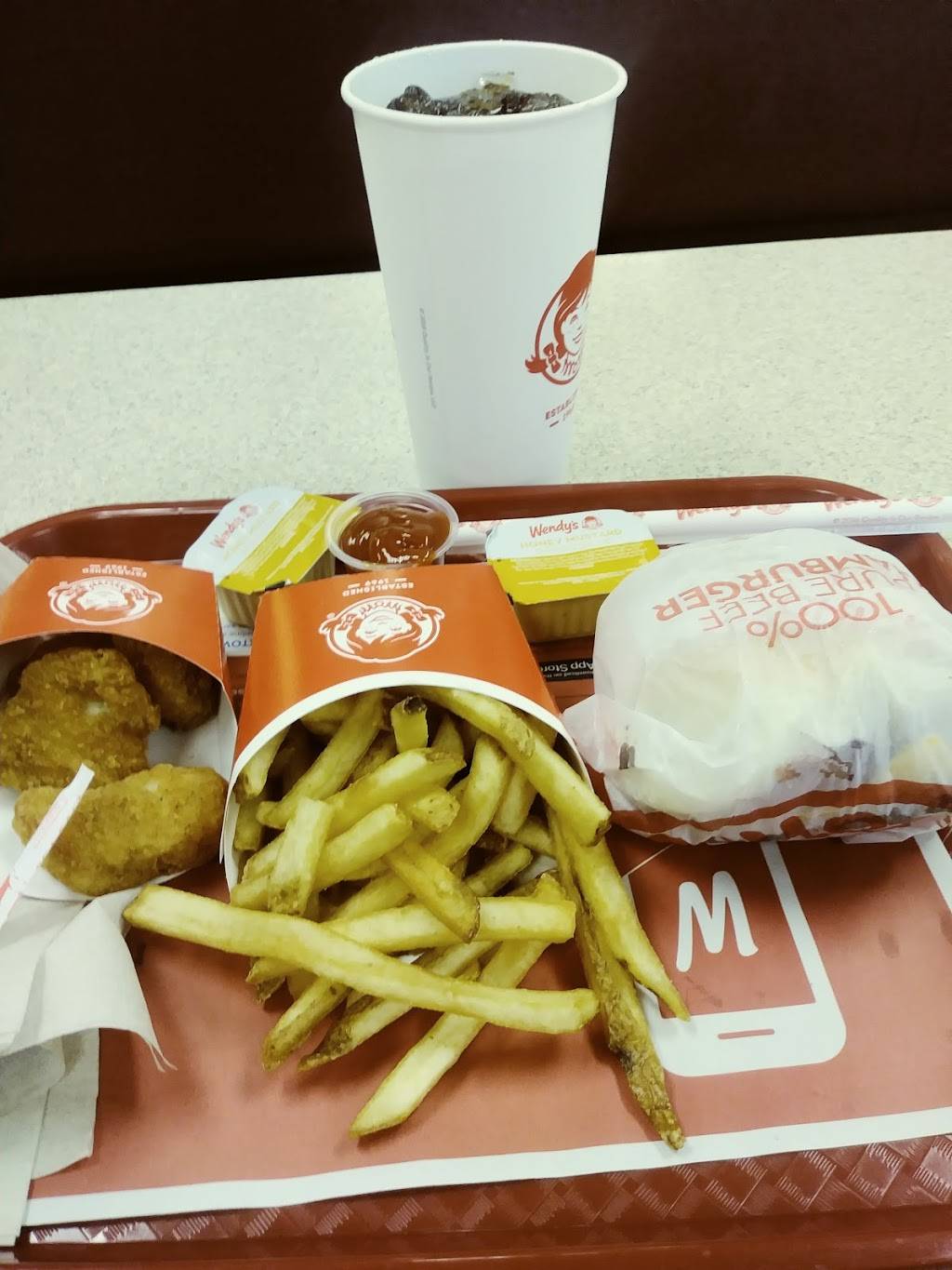 Wendys | restaurant | 1331 W 117th St, Cleveland, OH 44107, USA | 2165216211 OR +1 216-521-6211