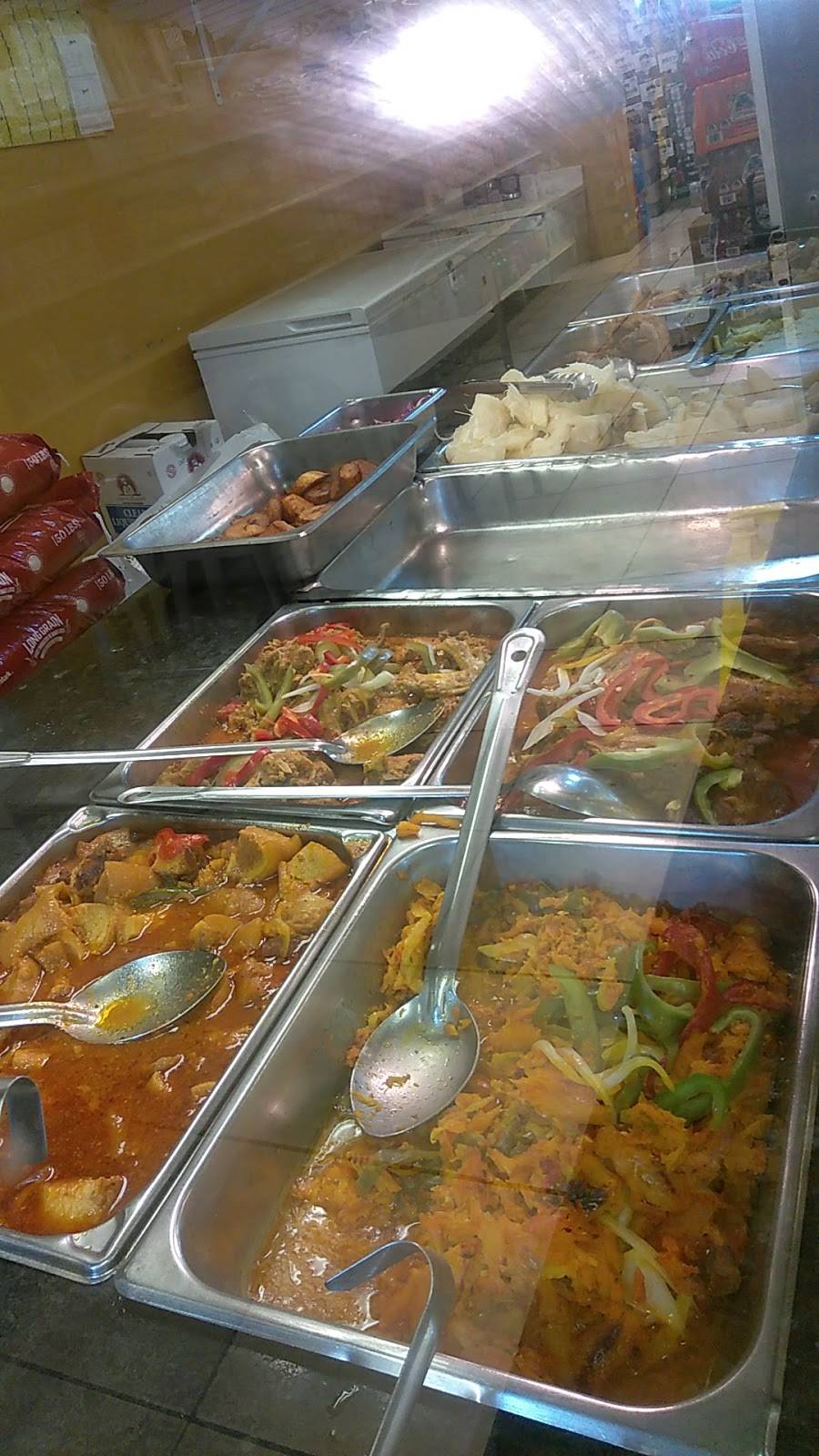 La Caribena | restaurant | 131 Buenaventura Blvd, Kissimmee, FL 34743, USA | 4073444500 OR +1 407-344-4500