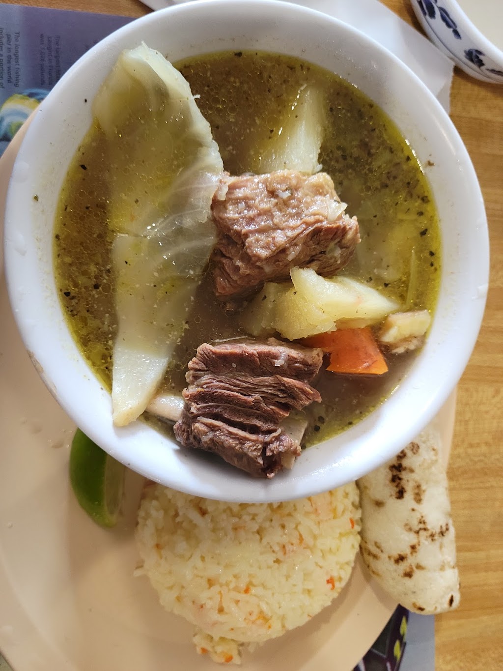 Jennifers Cafeteria | restaurant | 16462 NE 16th Ave, North Miami Beach, FL 33162, USA | 3059403180 OR +1 305-940-3180