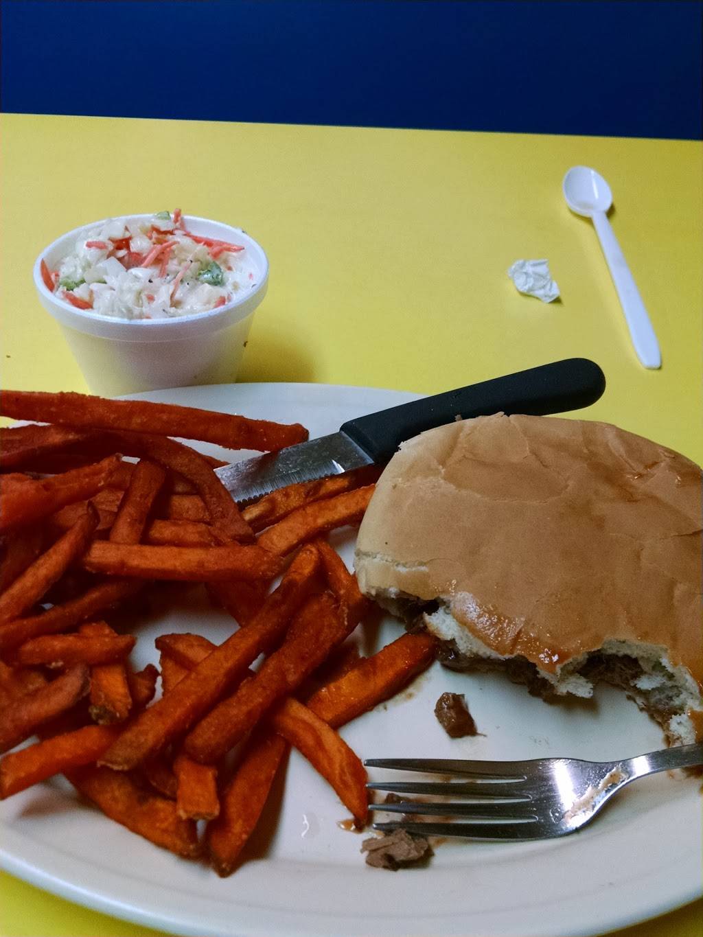 Bookouts Family Restaurant | restaurant | 601 E 1st Ave, Bristow, OK 74010, USA | 9183675134 OR +1 918-367-5134