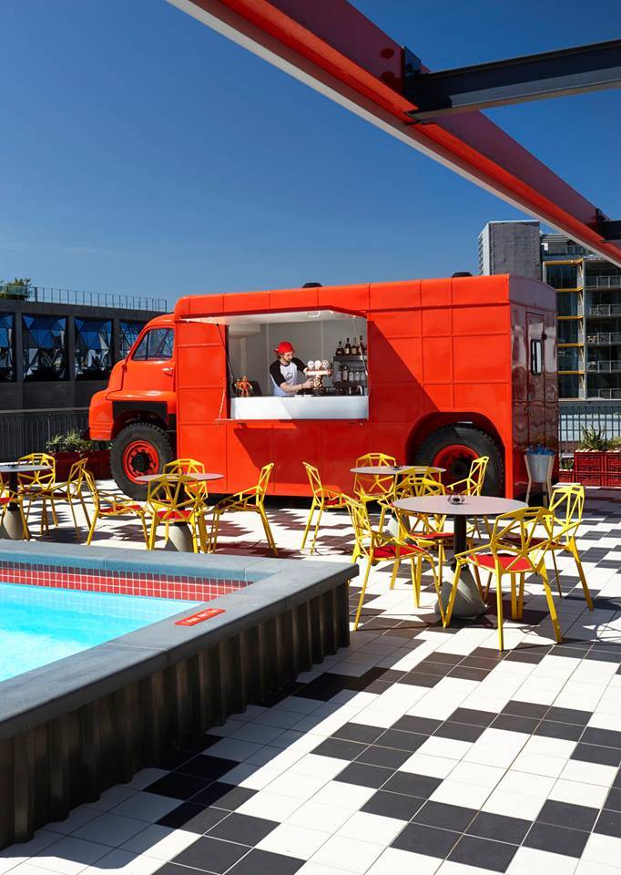 OUI Bar + KTCHN | restaurant | 609 S 3rd St, Minneapolis, MN 55415, USA | 6122527737 OR +1 612-252-7737