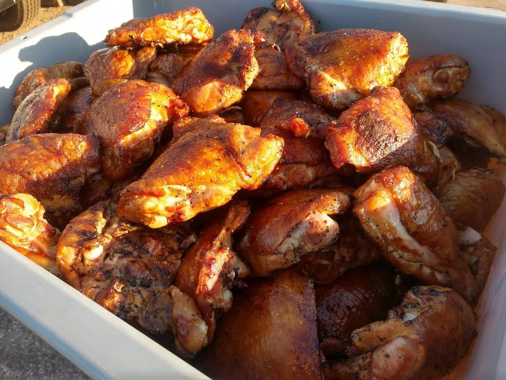 Missouri Mikes BBQ & More | restaurant | 2833 W Chestnut Expy, Springfield, MO 65802, USA | 4177612250 OR +1 417-761-2250