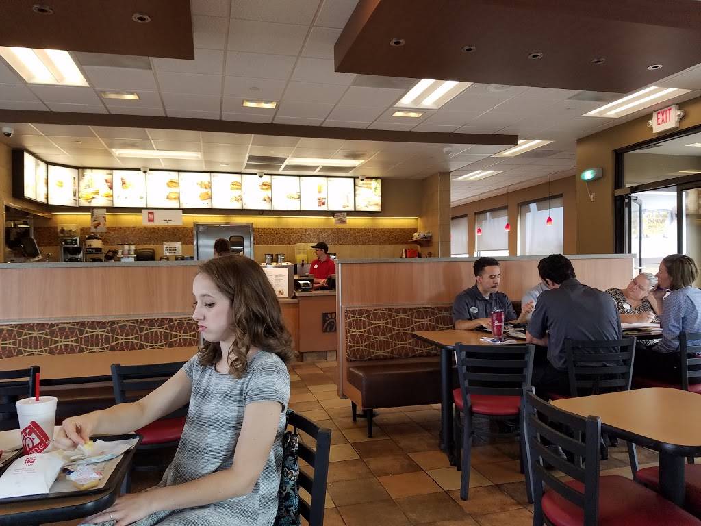 Chick-fil-A | restaurant | 1031 S Walnut Ave, New Braunfels, TX 78130, USA | 8306201200 OR +1 830-620-1200