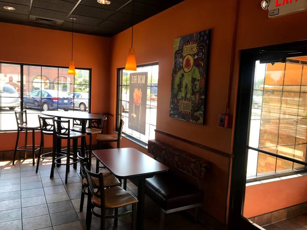 Taco Bell | meal takeaway | 641 W Main Rd, Middletown, RI 02842, USA | 4018487770 OR +1 401-848-7770
