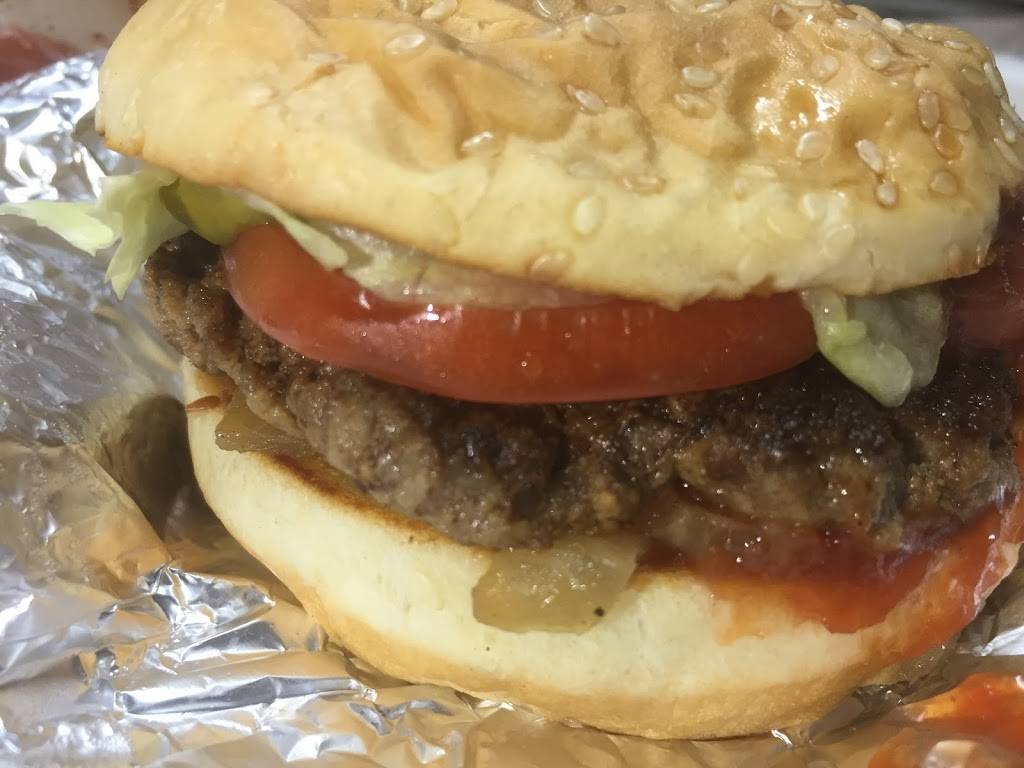 Five Guys | meal takeaway | 61-22 188th St, Fresh Meadows, NY 11356, USA | 7182641818 OR +1 718-264-1818