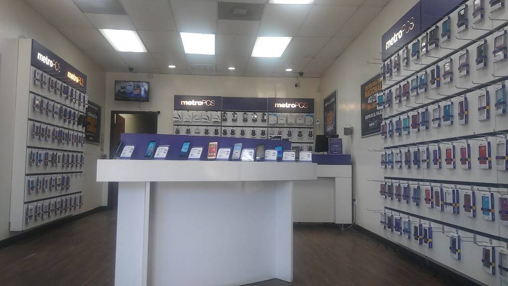 La Potosina Meat Market | restaurant | 5302 Singleton Blvd, Dallas, TX 75212, USA | 2146301650 OR +1 214-630-1650