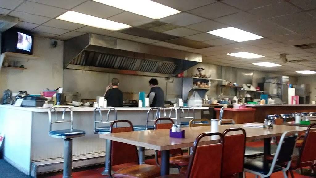 Lewies Restaurant | restaurant | 21 S Lehigh Ave, Frackville, PA 17931, USA | 5708743550 OR +1 570-874-3550