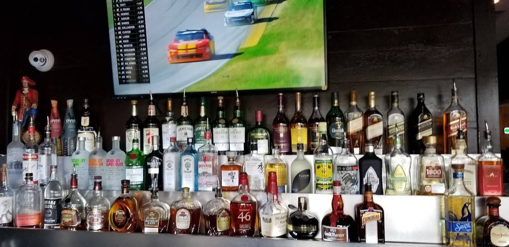 Hurricane Sports Grill | restaurant | 10281 Pines Blvd, Pembroke Pines, FL 33025, USA | 9543627530 OR +1 954-362-7530