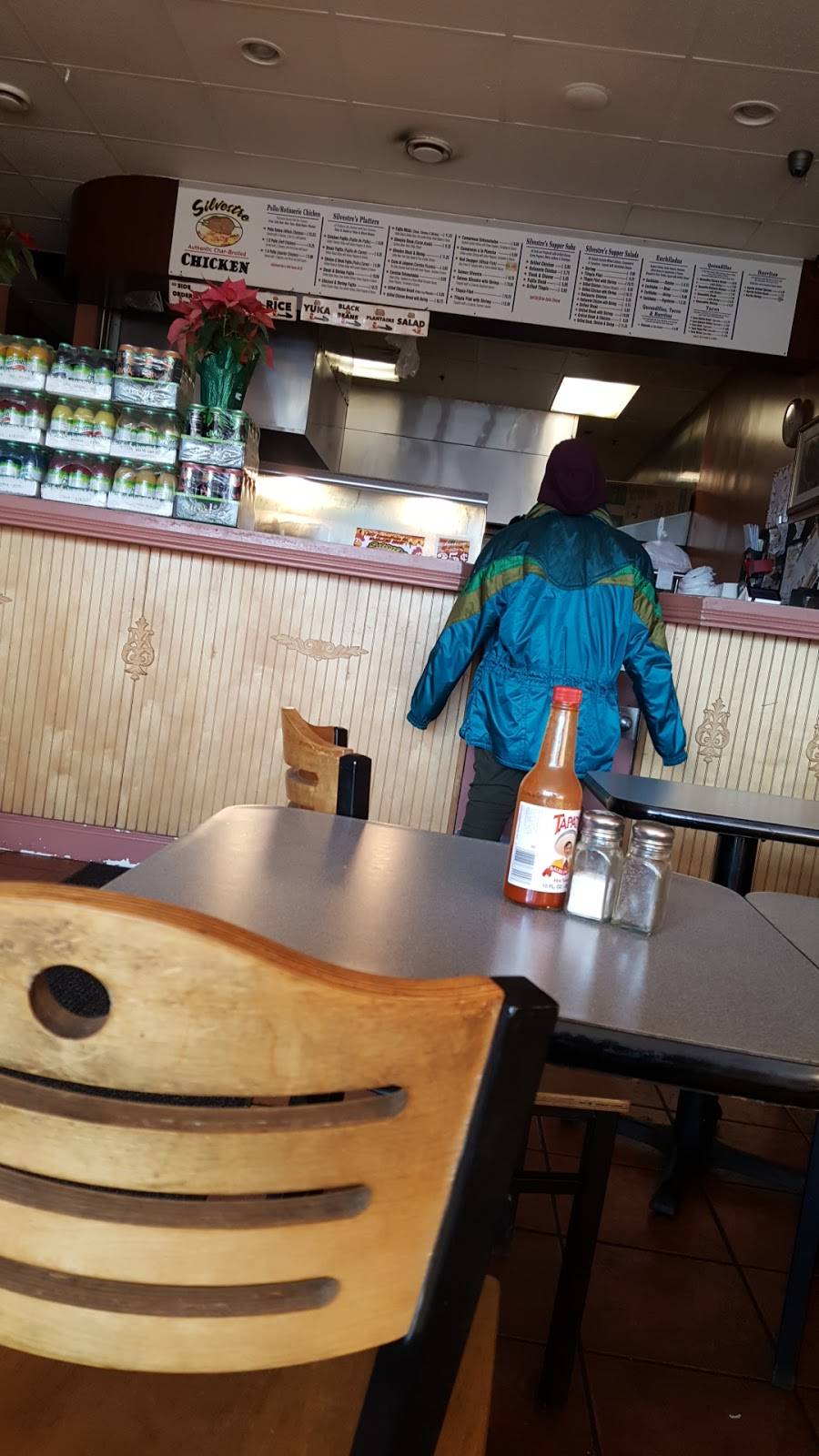 Silvestre Chicken | restaurant | 954 Swan Creek Rd E B, Fort Washington, MD 20744, USA | 3012036500 OR +1 301-203-6500