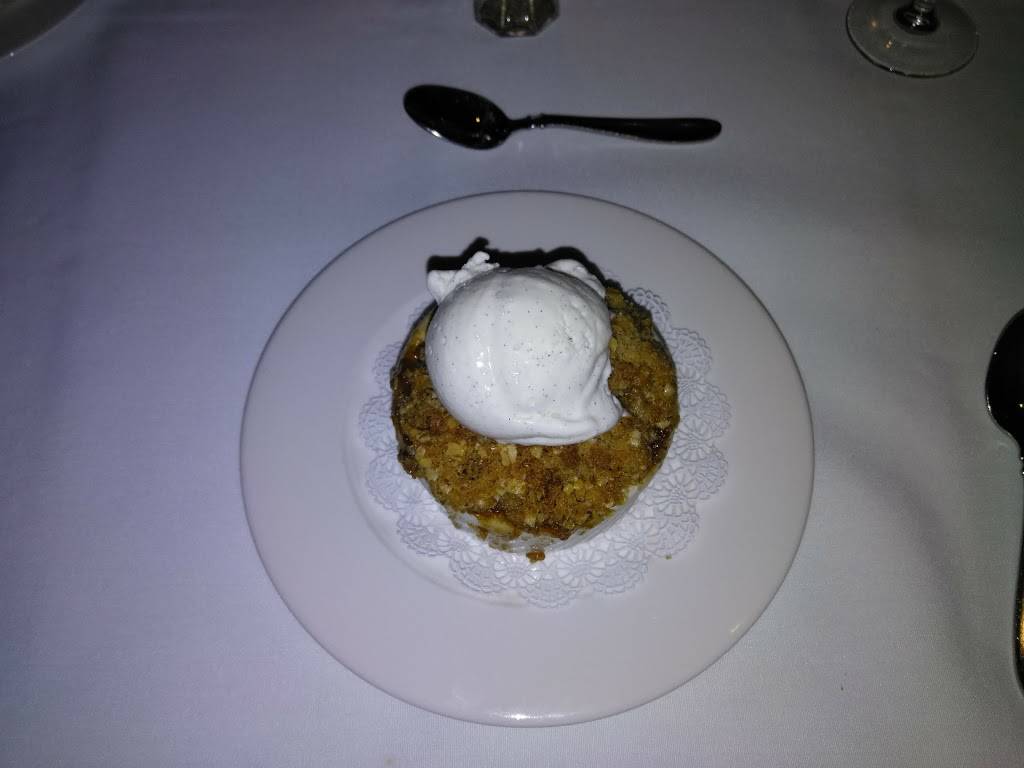 Molly Pitcher | restaurant | 88 Riverside Ave, Red Bank, NJ 07701, USA | 7327472500 OR +1 732-747-2500