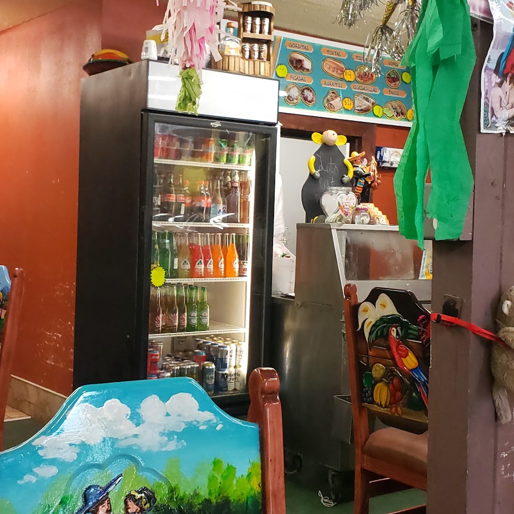 La Chiquita | restaurant | 2933 N Orange Blossom Trail, Zellwood, FL 32798, USA | 4078806776 OR +1 407-880-6776