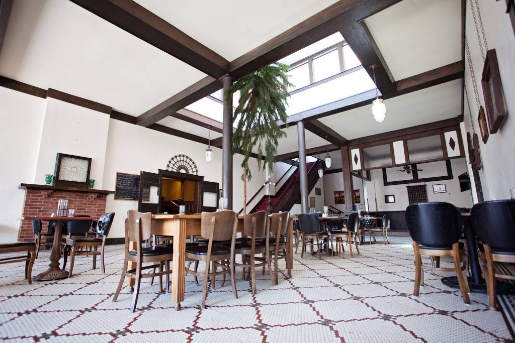 The Pennell Hotel & Restaurant | cafe | 102 W Ohio St, Butler, MO 64730, USA | 6602007333 OR +1 660-200-7333