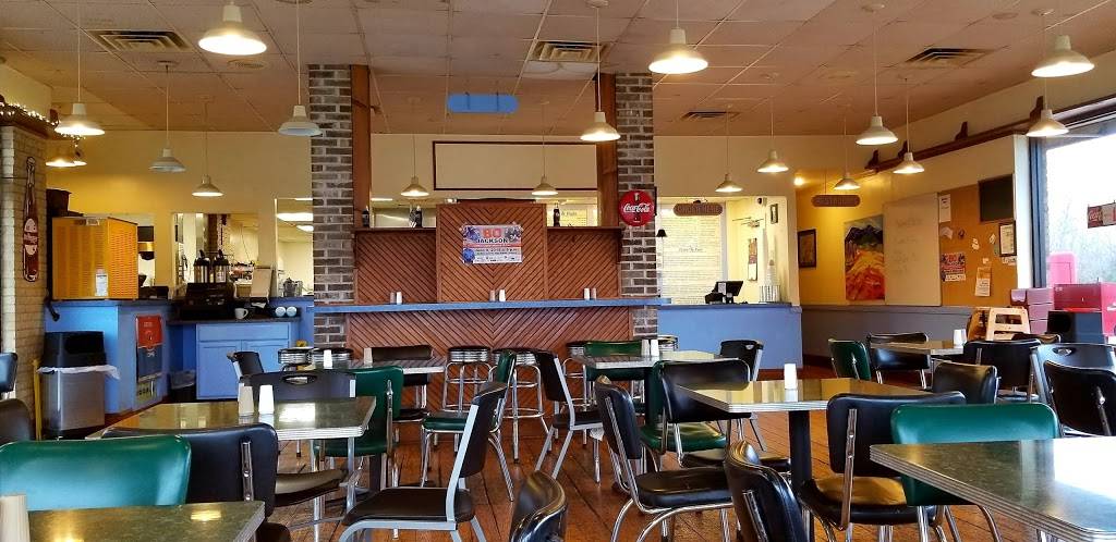 2 Squares A Day | restaurant | 3399 Amnicola Hwy, Chattanooga, TN 37406, USA | 4236977595 OR +1 423-697-7595