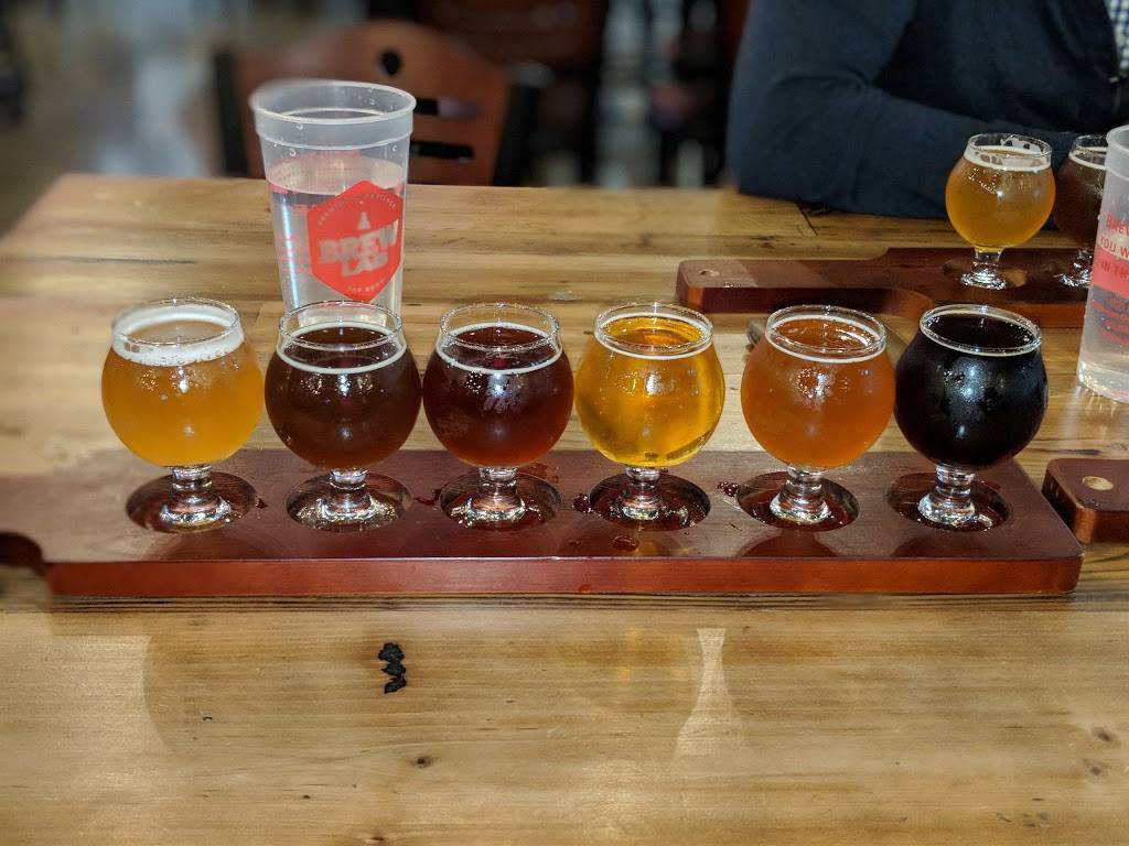 Brew Lab | restaurant | 7925 Marty St, Overland Park, KS 66204, USA | 9134002343 OR +1 913-400-2343