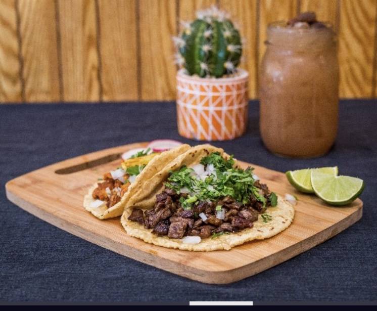 Salsas Grill | restaurant | 3808 W Lawrence Ave, Chicago, IL 60625, USA | 7732936411 OR +1 773-293-6411