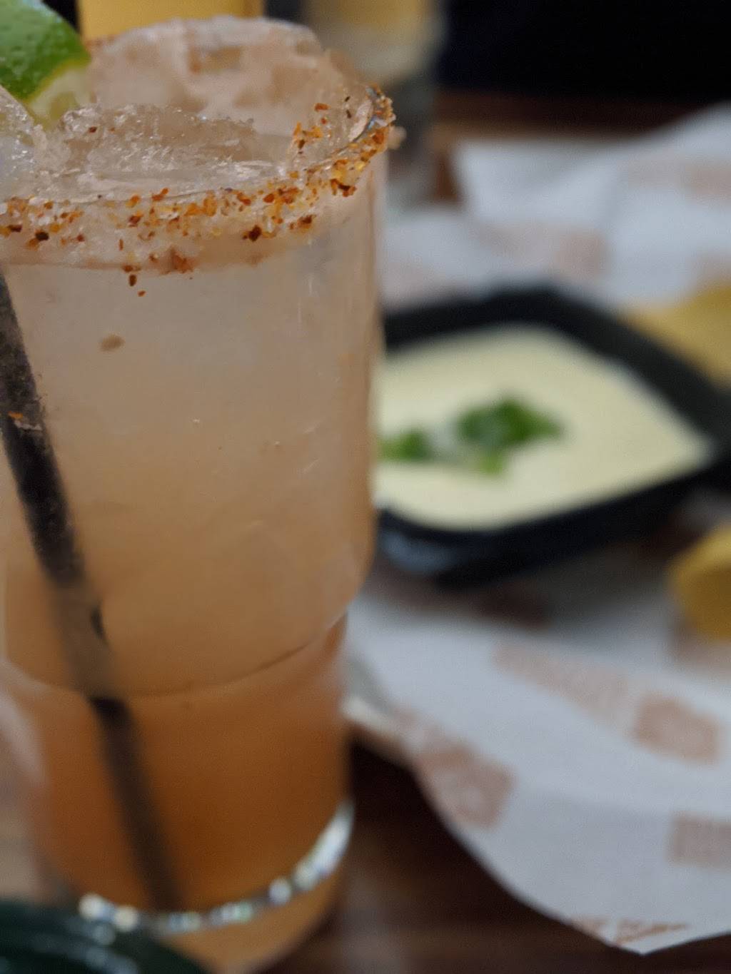 South of Summit Taqueria & Tequila | restaurant | 516 W 75th St, Kansas City, MO 64114, USA | 8164918001 OR +1 816-491-8001