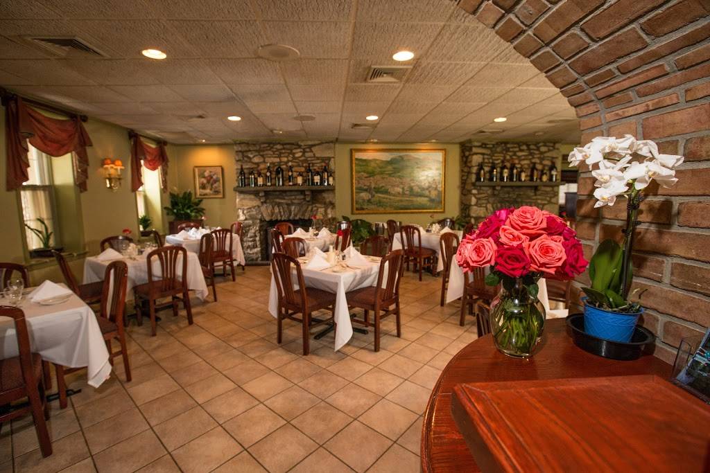 La Locanda Ristorante Italiano | restaurant | 4989 West Chester Pike, Newtown Square, PA 19073, USA | 6103537033 OR +1 610-353-7033