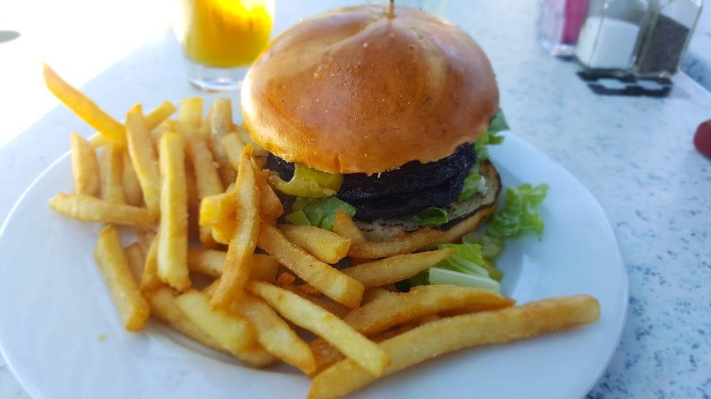 Zeldas on the Beach | restaurant | 203 Esplanade, Capitola, CA 95010, USA | 8314754900 OR +1 831-475-4900