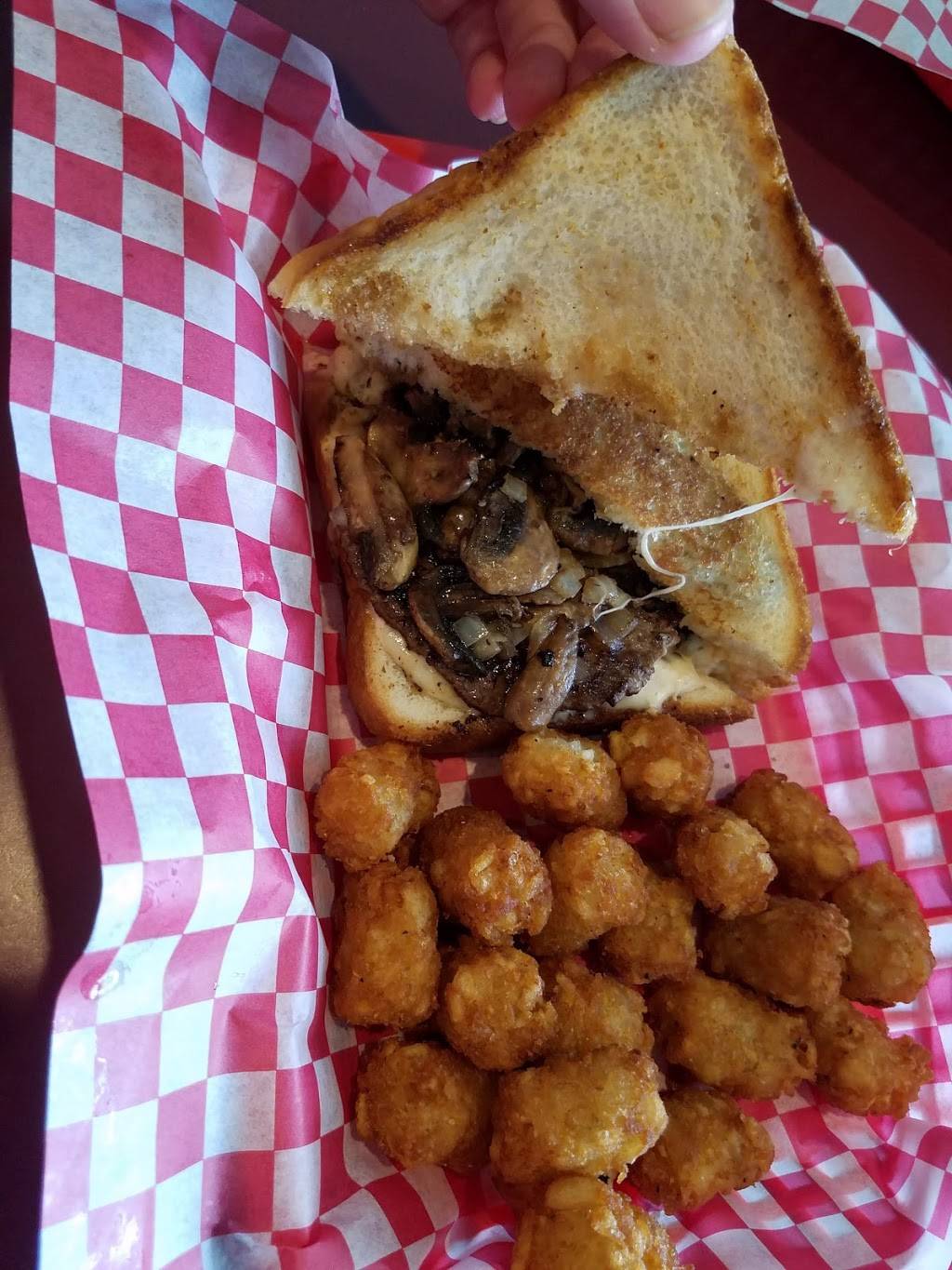 Boomers | restaurant | 1575 Nail Rd, Horn Lake, MS 38637, USA | 6623934144 OR +1 662-393-4144