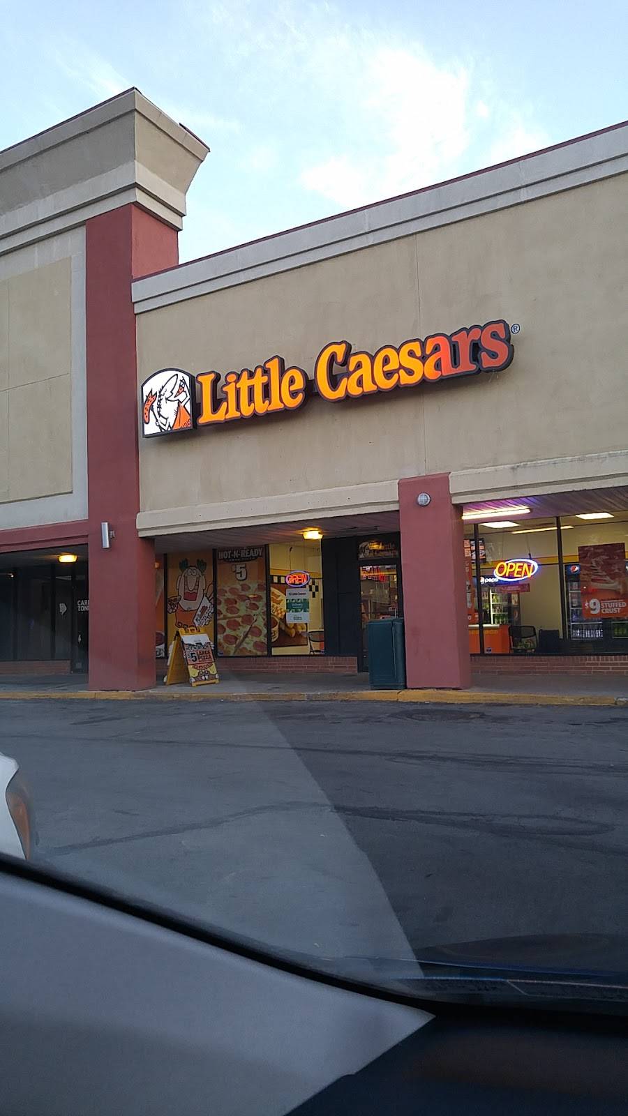 Little Caesars Pizza | meal takeaway | 1936 MacDade Boulevard, Woodlyn, PA 19094, USA | 4848163115 OR +1 484-816-3115