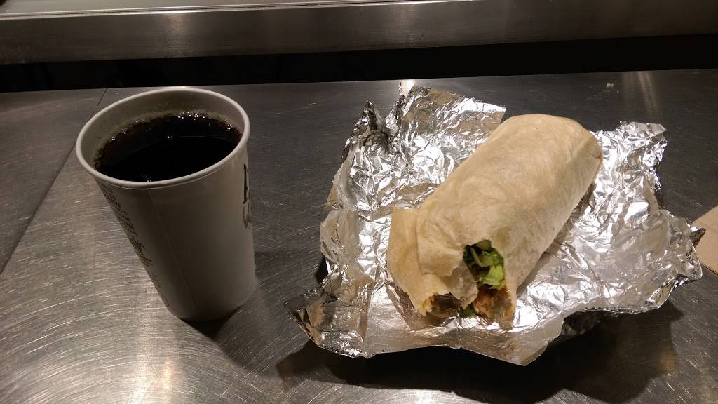 Chipotle Mexican Grill | restaurant | 1166 N State St, Chicago, IL 60610, USA | 3126548637 OR +1 312-654-8637