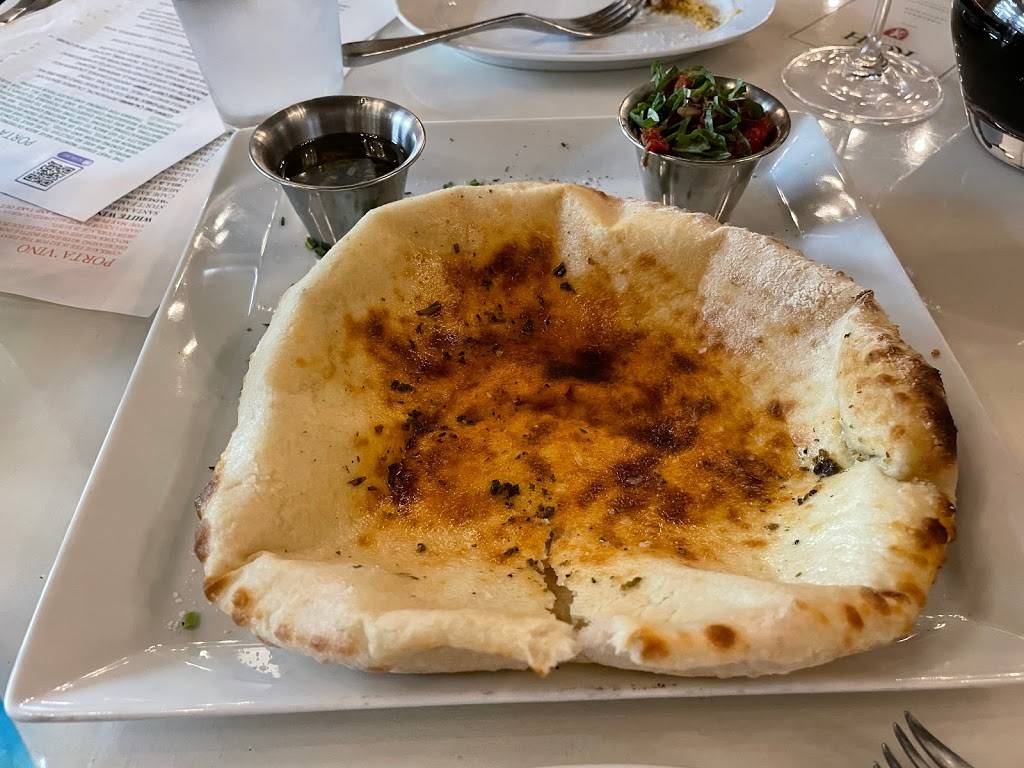 PortaVino | restaurant | 7800 Washington Ave #550, Houston, TX 77007, USA | 7133607480 OR +1 713-360-7480