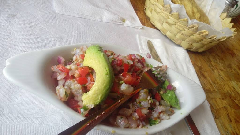 Restaurant-bar Playa Delfin | restaurant | Paseo del mar 13, Rosarito, 22710 Puerto Nuevo, B.C., Mexico | 016616140884 OR +52 661 614 0884