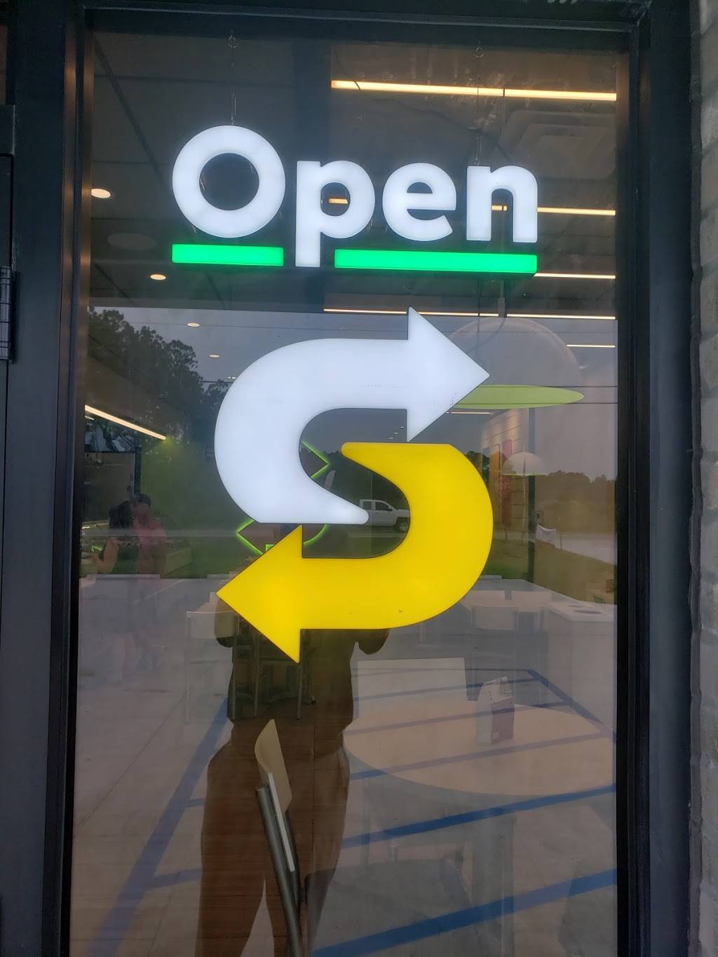 Mama Delucas | restaurant | Biloxi, MS 39532, USA | 2283961720 OR +1 228-396-1720