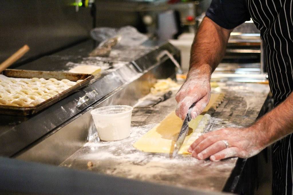 Midtown Table | restaurant | 5016 Gate Pkwy Suite 6, Jacksonville, FL 32256, USA | 9045034122 OR +1 904-503-4122