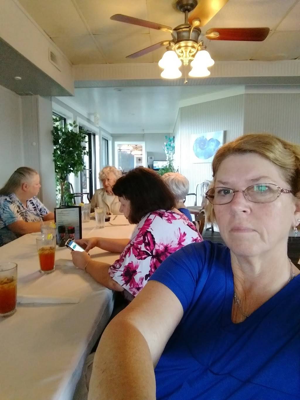 Duffers Pub & Grille | restaurant | 928 Caswell Beach Rd, Oak Island, NC 28465, USA | 9102789299 OR +1 910-278-9299