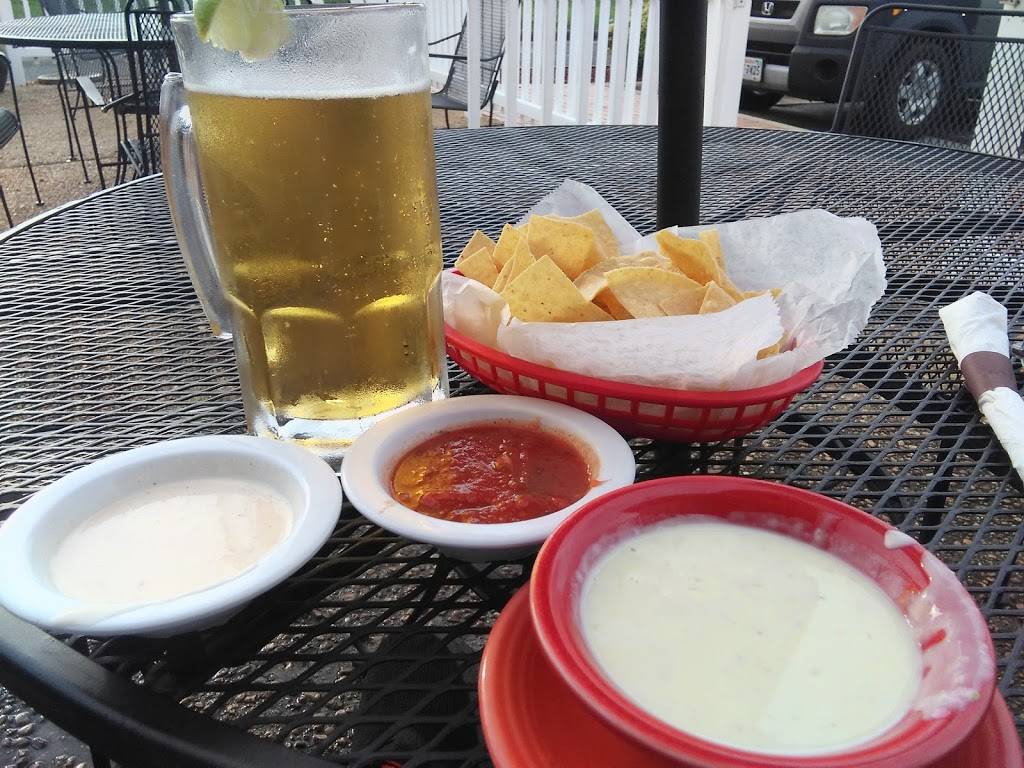 El Cerrito | restaurant | 1297 Main St, Altavista, VA 24517, USA | 4343091237 OR +1 434-309-1237