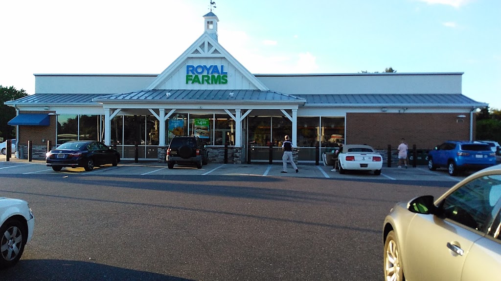 Royal Farms | meal takeaway | 1551 Pulaski Highway and, Wellington Dr, Bear, DE 19701, USA | 3029186341 OR +1 302-918-6341