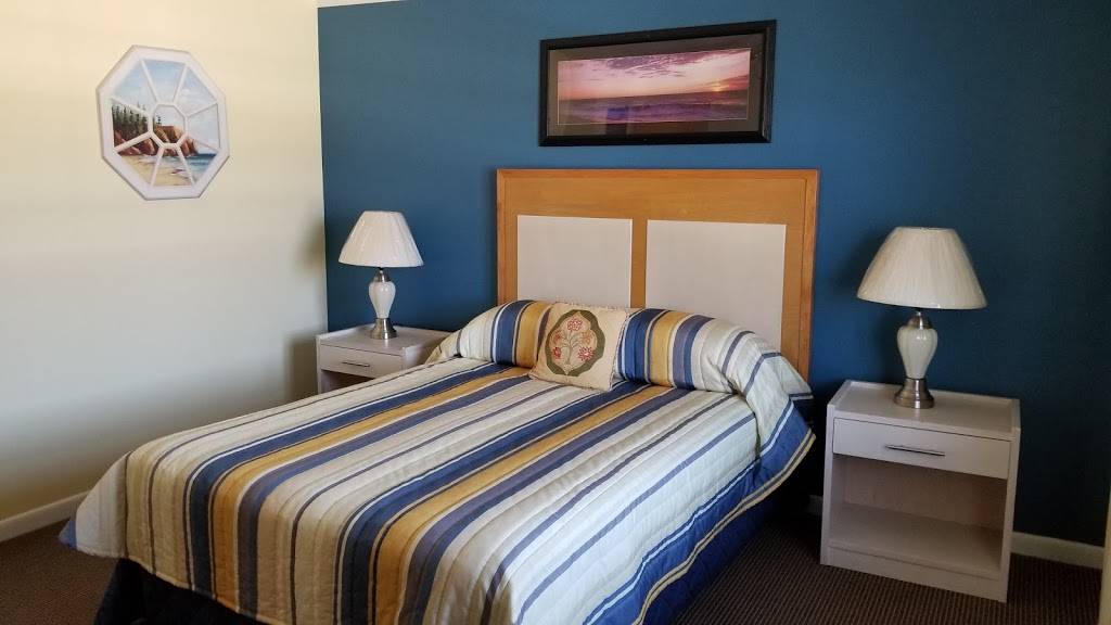 Last Hope Lagoon | restaurant | 126 S Emerson Ave # 1, Montauk, NY 11954, USA | 6316681511 OR +1 631-668-1511