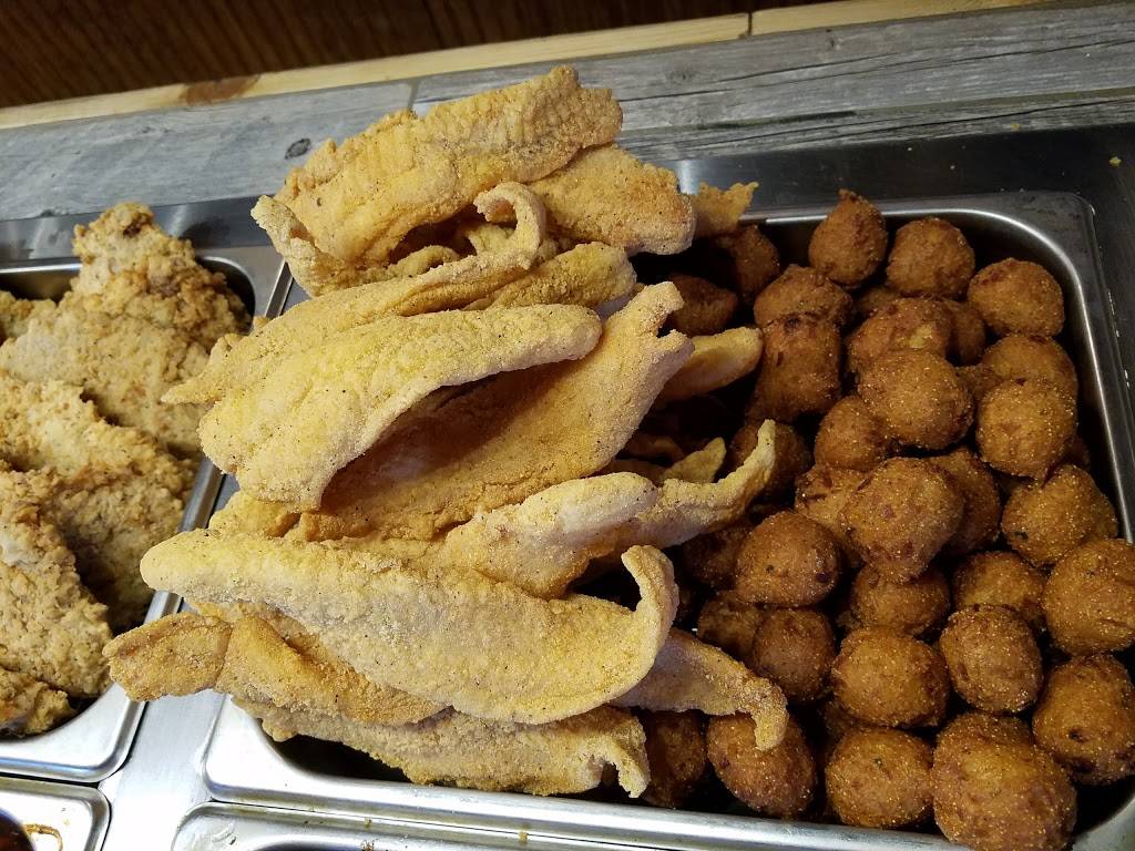 Longhorn Grill | restaurant | 1315 W Panola St, Carthage, TX 75633, USA | 9032657333 OR +1 903-265-7333