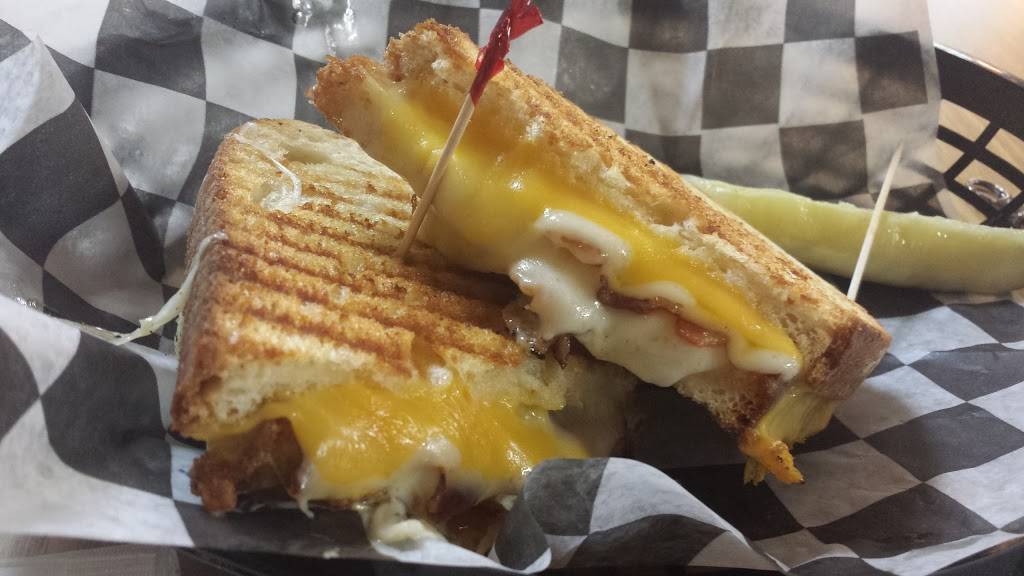 Queen Street Deli | bakery | 117 S Queen St, Kinston, NC 28501, USA | 2525271900 OR +1 252-527-1900