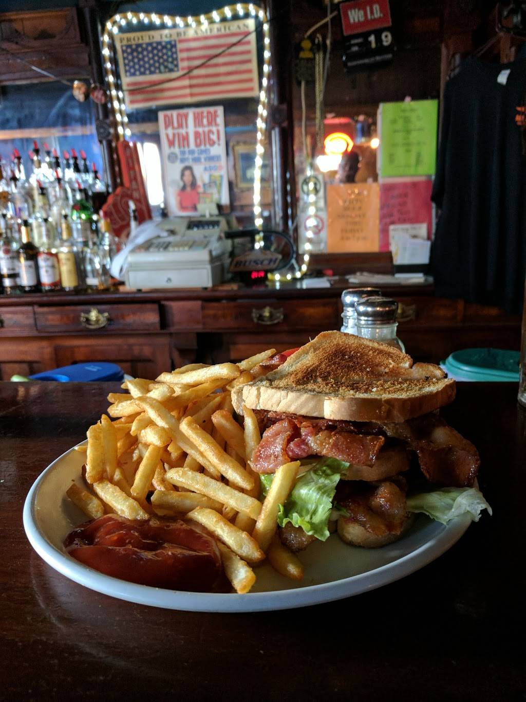 Wayside Inn | restaurant | 109 N Columbus St, Russellville, OH 45168, USA | 9373772401 OR +1 937-377-2401