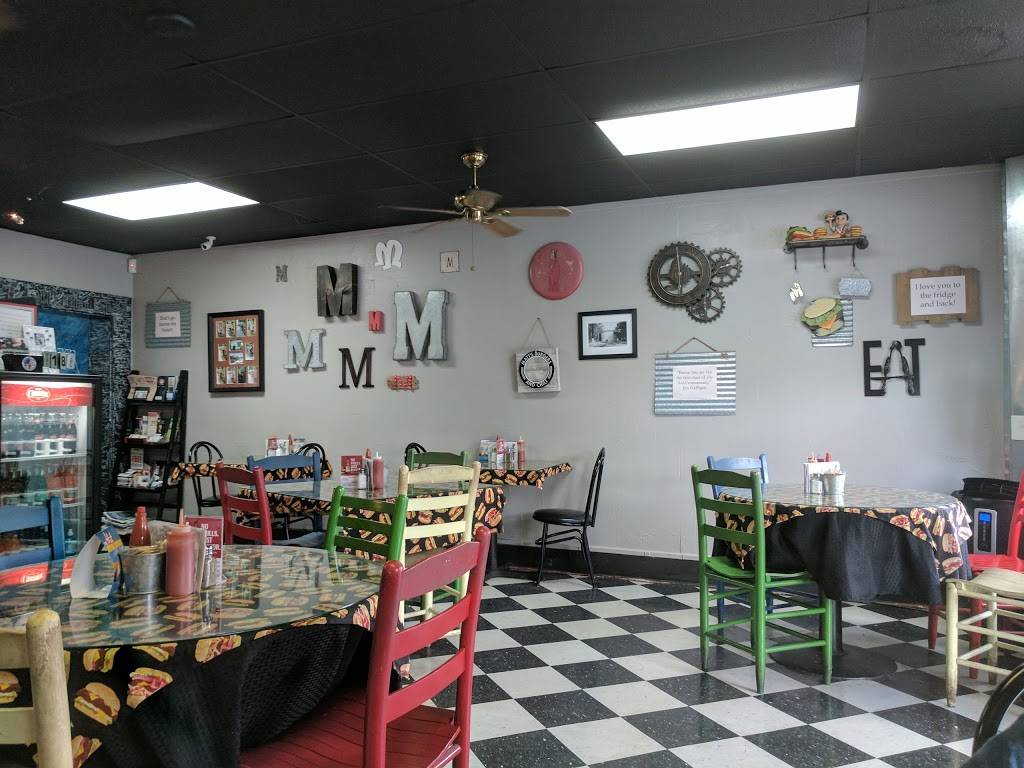 Matts Burgers | restaurant | 102 S Cedar St # B, Summerville, SC 29483, USA | 8438211911 OR +1 843-821-1911