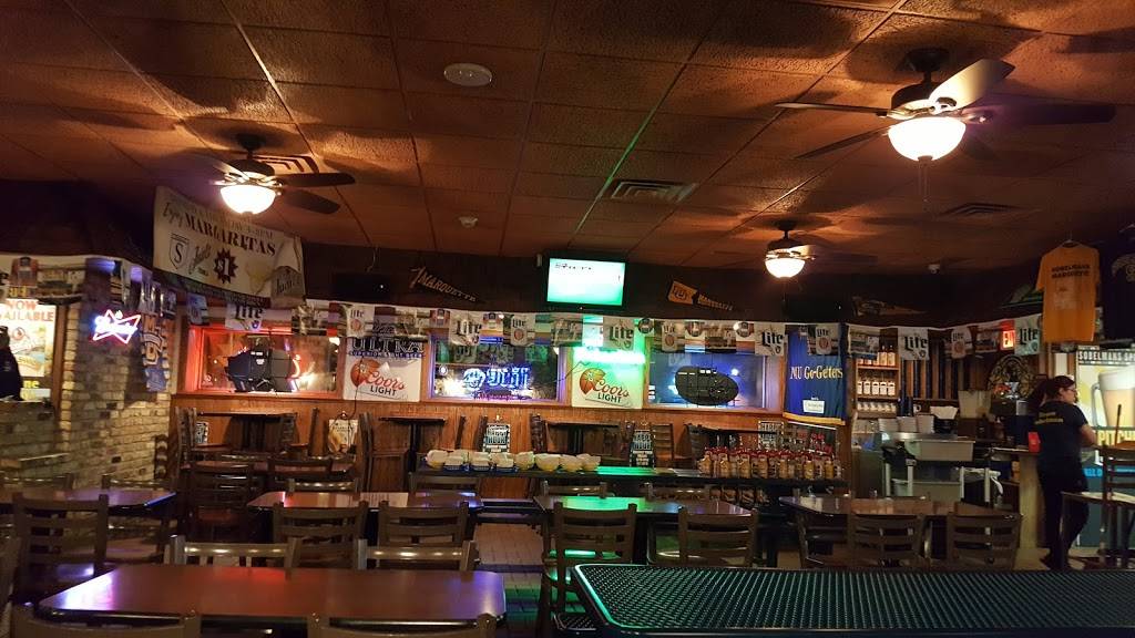 Sobelmans @ Marquette | meal takeaway | 1601 W Wells St, Milwaukee, WI 53233, USA | 4149331601 OR +1 414-933-1601