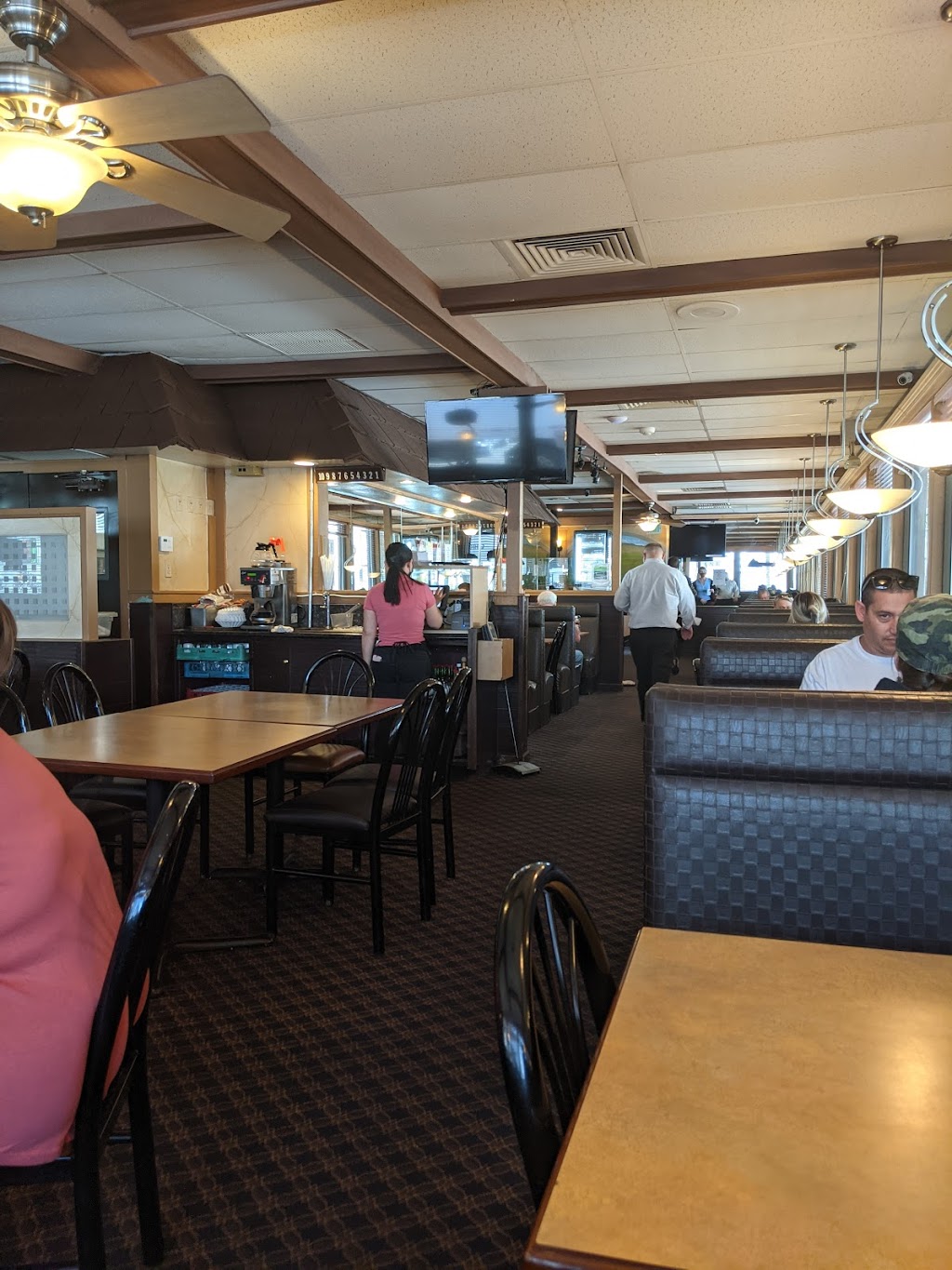 Stars Restaurant | restaurant | 115 S Orchard Ave, Ukiah, CA 95482, USA | 7074621622 OR +1 707-462-1622