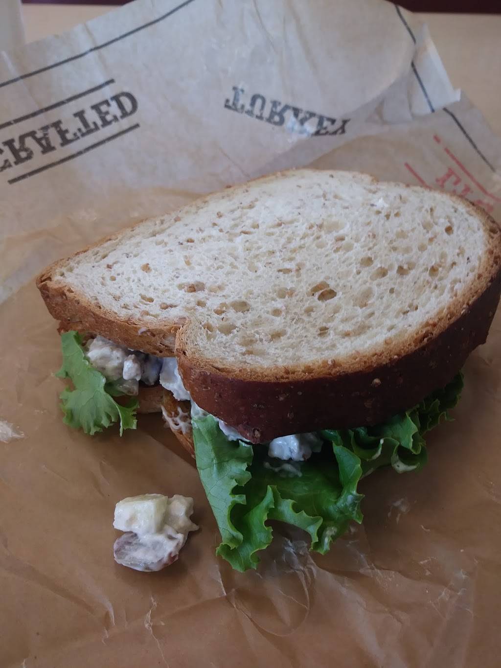 Arbys | meal takeaway | 18060 W 119th St, Olathe, KS 66061, USA | 9138599132 OR +1 913-859-9132