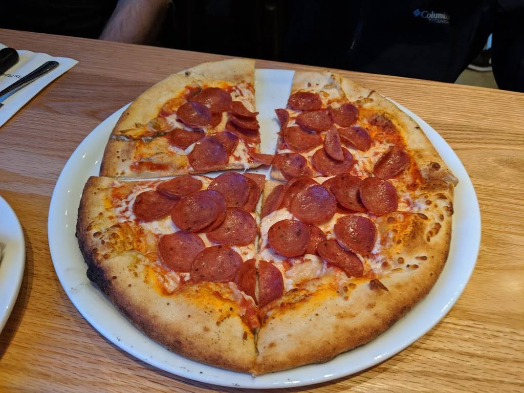 Bacaro Pizzeria | restaurant | 185 Boulevard Taschereau, La Prairie, QC J5R 6G8, Canada | 4506191816 OR +1 450-619-1816