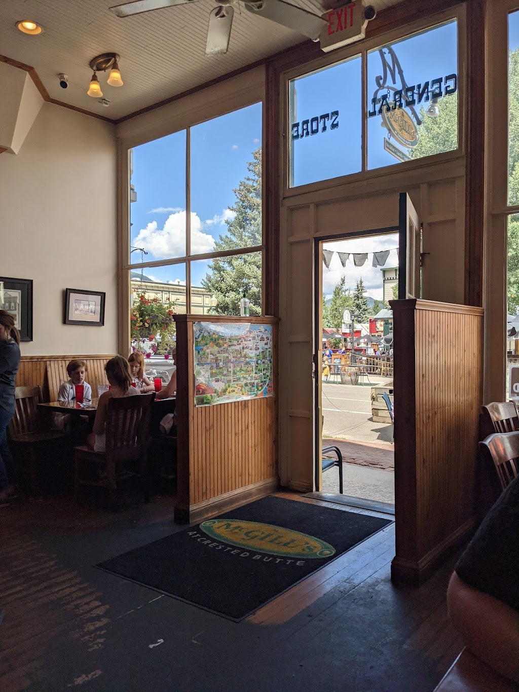Mc Gills At Crested Butte | restaurant | 228 Elk Ave, Crested Butte, CO 81224, USA | 9703495240 OR +1 970-349-5240