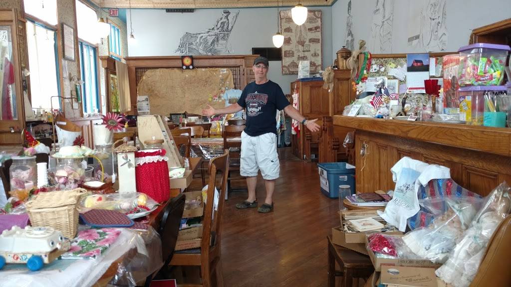 Victorias Treasures & Kays Korner | restaurant | 201 E Main St, Breda, IA 51436, USA | 7126734695 OR +1 712-673-4695