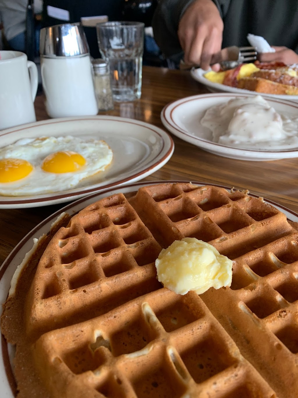 Sandys Waffle & Dinner Haus | restaurant | 894 US-2, Leavenworth, WA 98826, USA | 5095486779 OR +1 509-548-6779