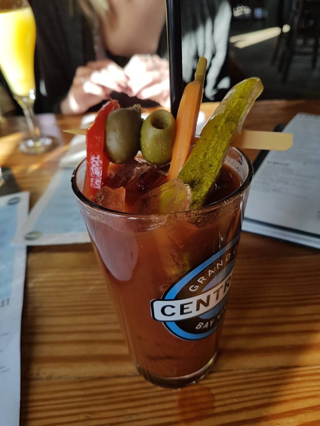 Centraal Grand Café and Tappery | restaurant | 2306 S Kinnickinnic Ave, Milwaukee, WI 53207, USA | 4147550378 OR +1 414-755-0378