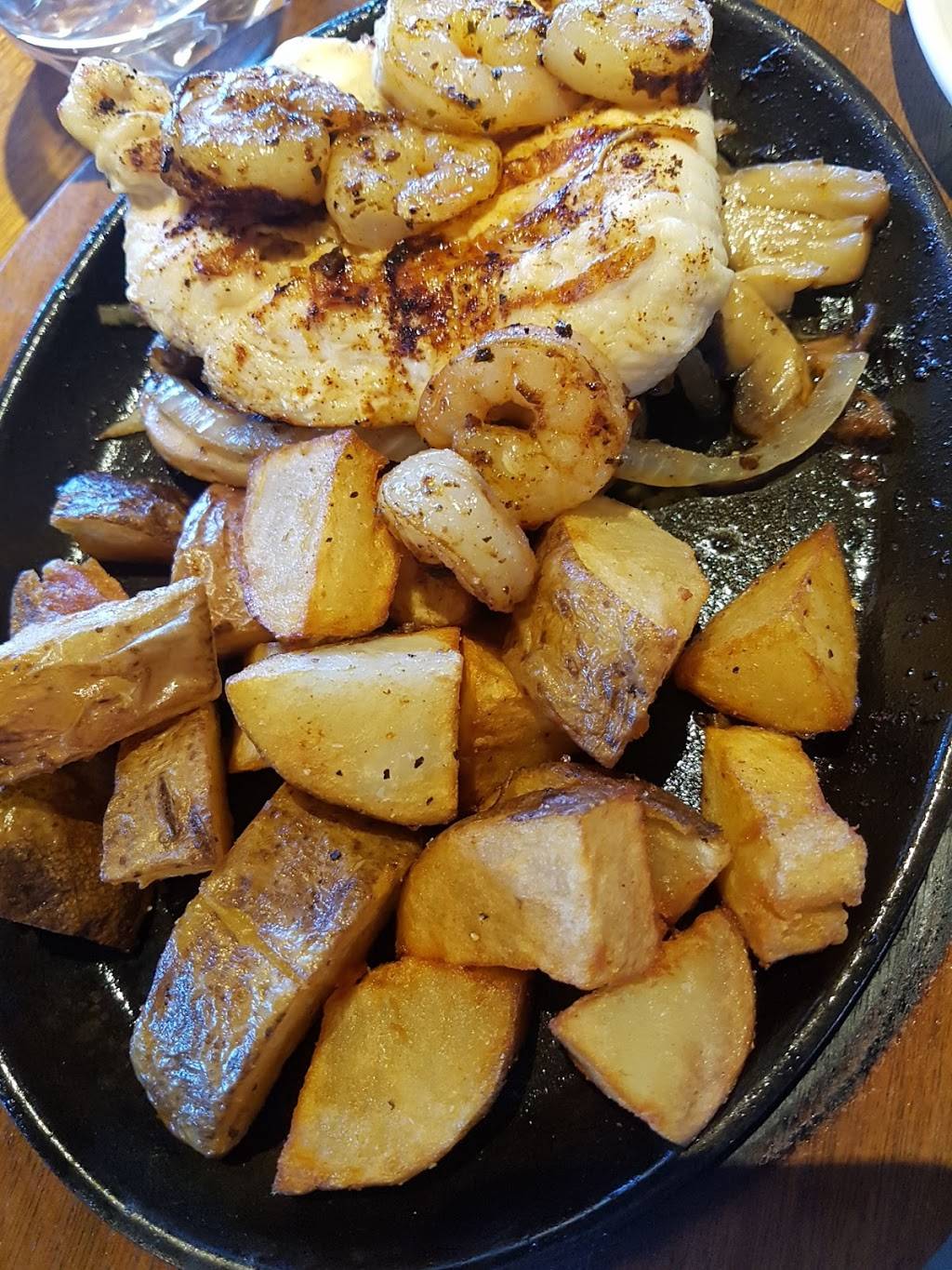 Applebees Grill + Bar | restaurant | 2547 N 44th St, Phoenix, AZ 85008, USA | 6029520033 OR +1 602-952-0033