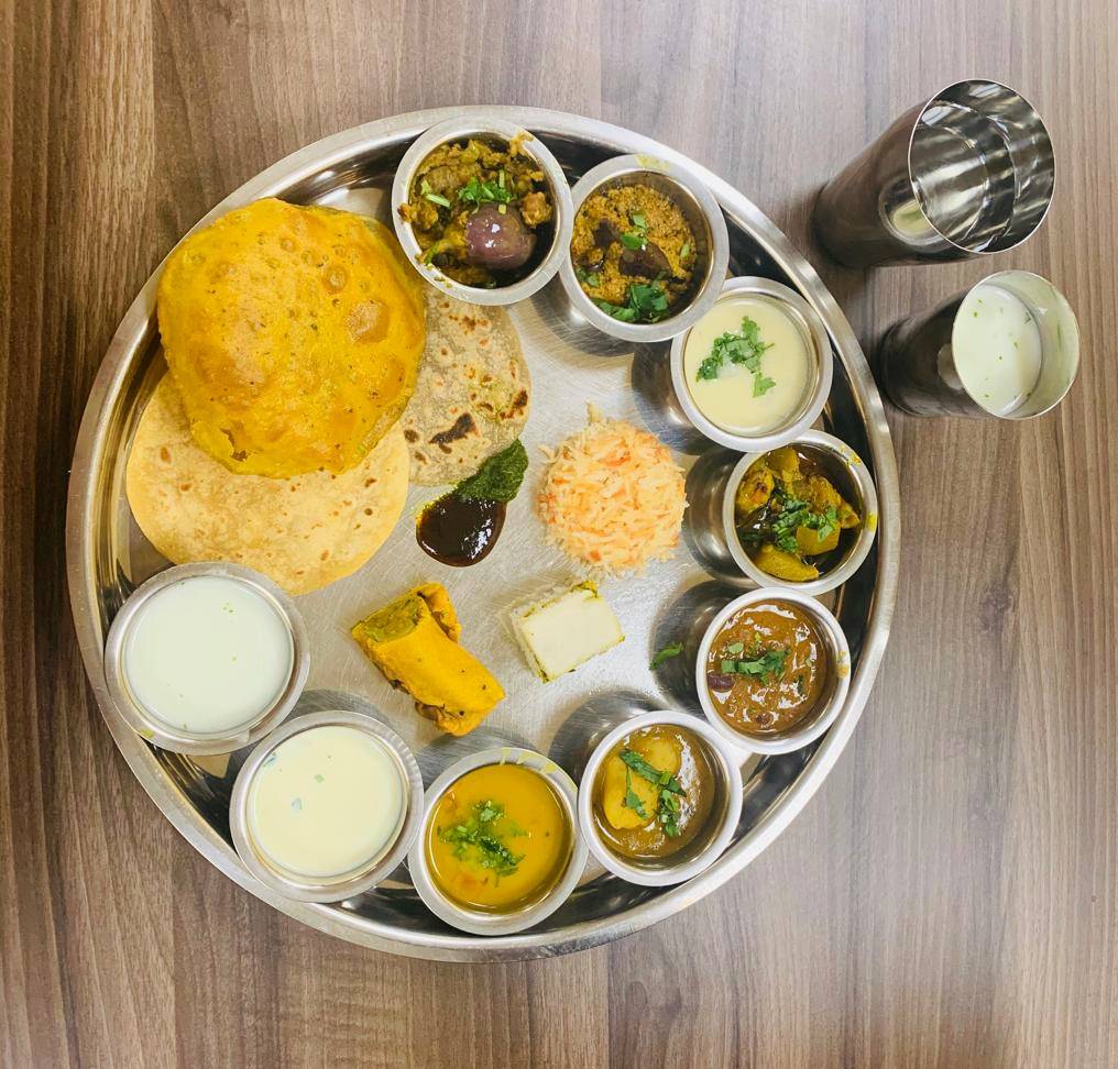 Rasovara - - Premium-Veg-Thali Indian Restaurant | restaurant | 8 Sheppard Ave W #2560, Mississauga, ON L5A 4E1, Canada | 9052323373 OR +1 905-232-3373