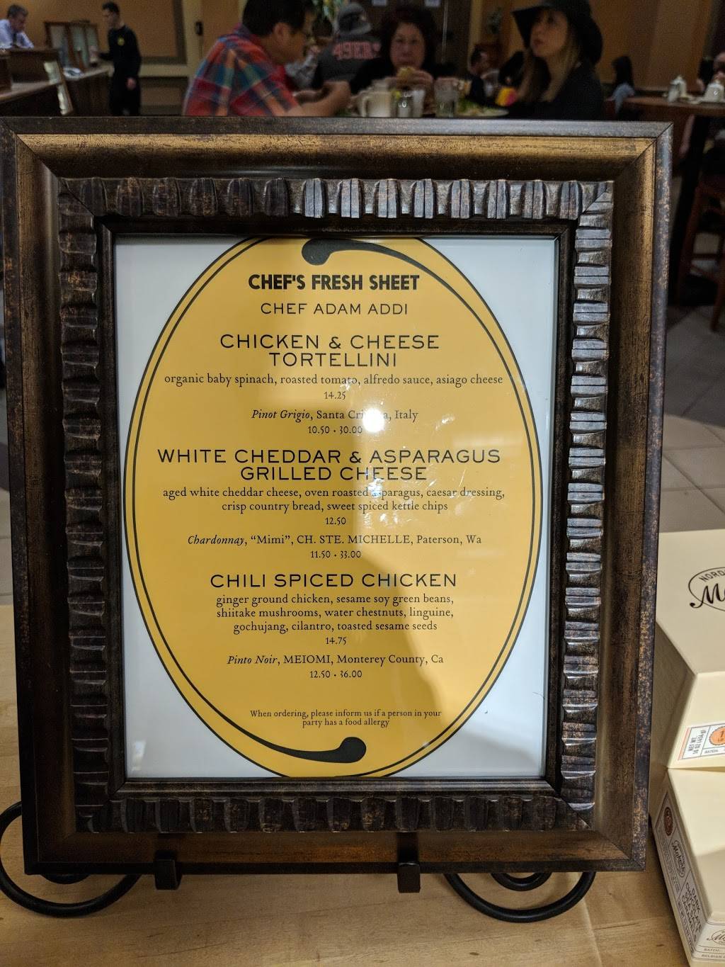 Marketplace Cafe | restaurant | 285 Winston Dr, San Francisco, CA 94132, USA | 4155922581 OR +1 415-592-2581